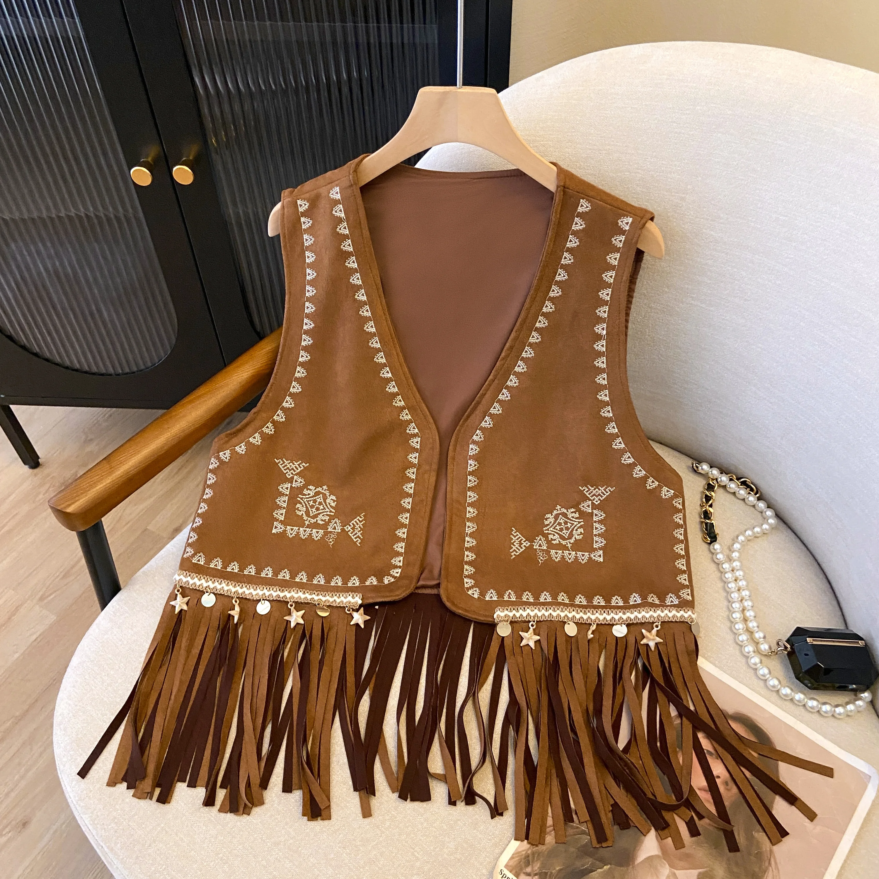 Bordered Sequin Brown Vest n Suede Embroidered Outerwear Open Cardigan Layering Western Sle Jaet Top Women
Bordered Sequin Brown Vest n Suede Embroidered Outerwear Open Cardigan Layering Western Sle Jaet Top Women