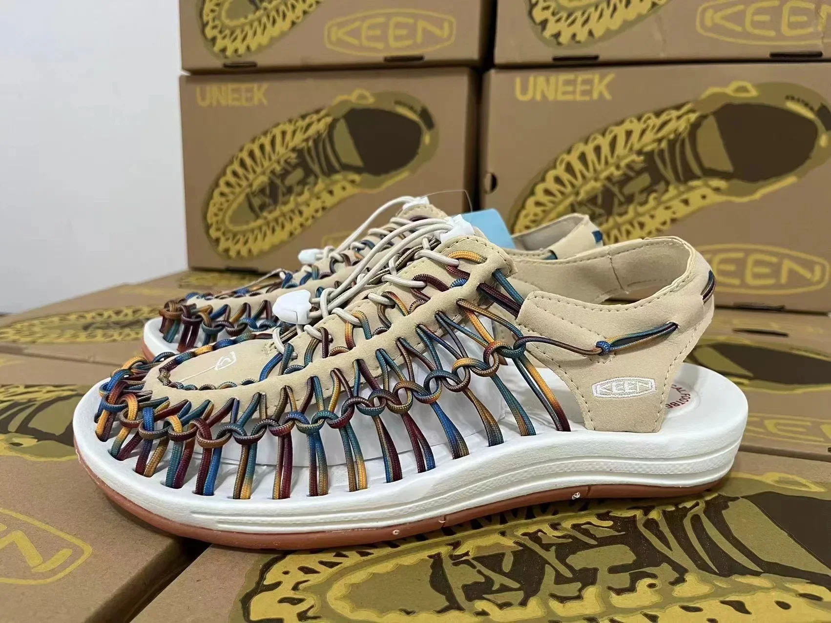 AIR KN Outdoor creek sandals non-slip Roman woven sandals sports breathable couple beach women's sandals
AIR KN Outdoor creek sandals non-slip Roman woven sandals sports breathable couple beach women's sandals