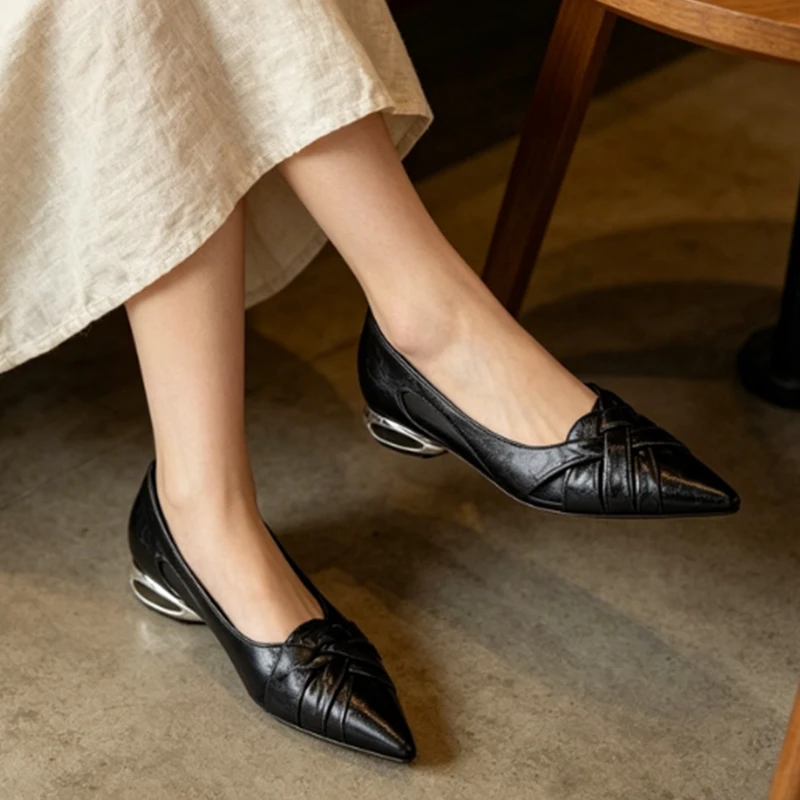 Pointed Toe Women's Shoes Elegant Chunky Shoes Shallow for Woman Sandals Fashion Low Heels Party Dress Comfort Mujer De Zapatos
Pointed Toe Women's Shoes Elegant Chunky Shoes Shallow for Woman Sandals Fashion Low Heels Party Dress Comfort Mujer De Zapatos
