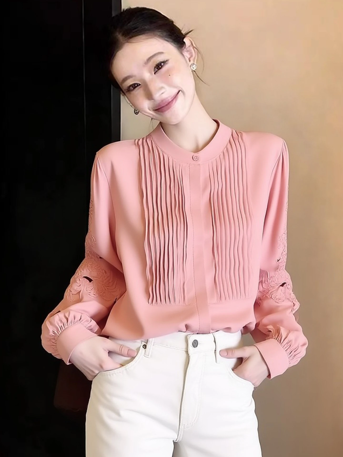 Fashionable Long Sleeve Hollow out Shirt Elegant Personality Unique Mysterious Light Maturity Style Women's Spring Design Shirt
Fashionable Long Sleeve Hollow out Shirt Elegant Personality Unique Mysterious Light Maturity Style Women's Spring Design Shirt