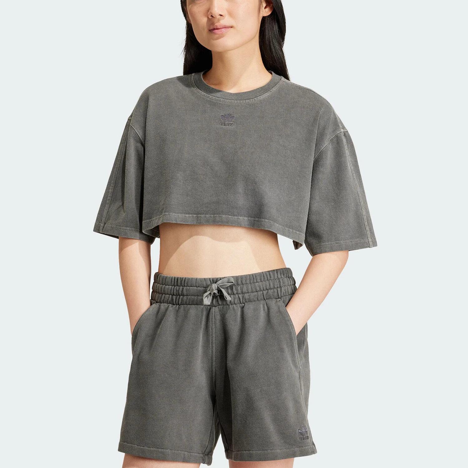 Adidas genuine Original 2024 New Three Stripes Women's Short Sleeve T-Shirt IT9883
Adidas genuine Original 2024 New Three Stripes Women's Short Sleeve T-Shirt IT9883
