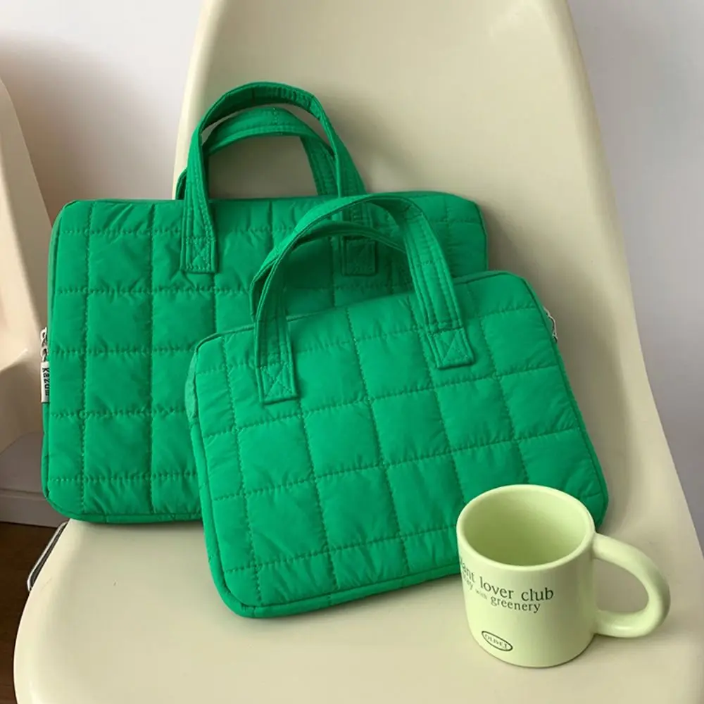 Cute Portable Puffy Laptop Bag Colorful Plaid Tablet Carry Case 3 Size Lightweight Laptop Protective Pouch Tablet supplies
Cute Portable Puffy Laptop Bag Colorful Plaid Tablet Carry Case 3 Size Lightweight Laptop Protective Pouch Tablet supplies