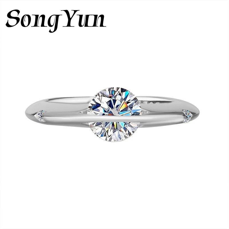 SONGYUN Designer Jewelry 925 Sterling Silver Ring Moissanite Diamond Artisan Ring for Bride 18K Gold Plated MST Patent Rings
SONGYUN Designer Jewelry 925 Sterling Silver Ring Moissanite Diamond Artisan Ring for Bride 18K Gold Plated MST Patent Rings