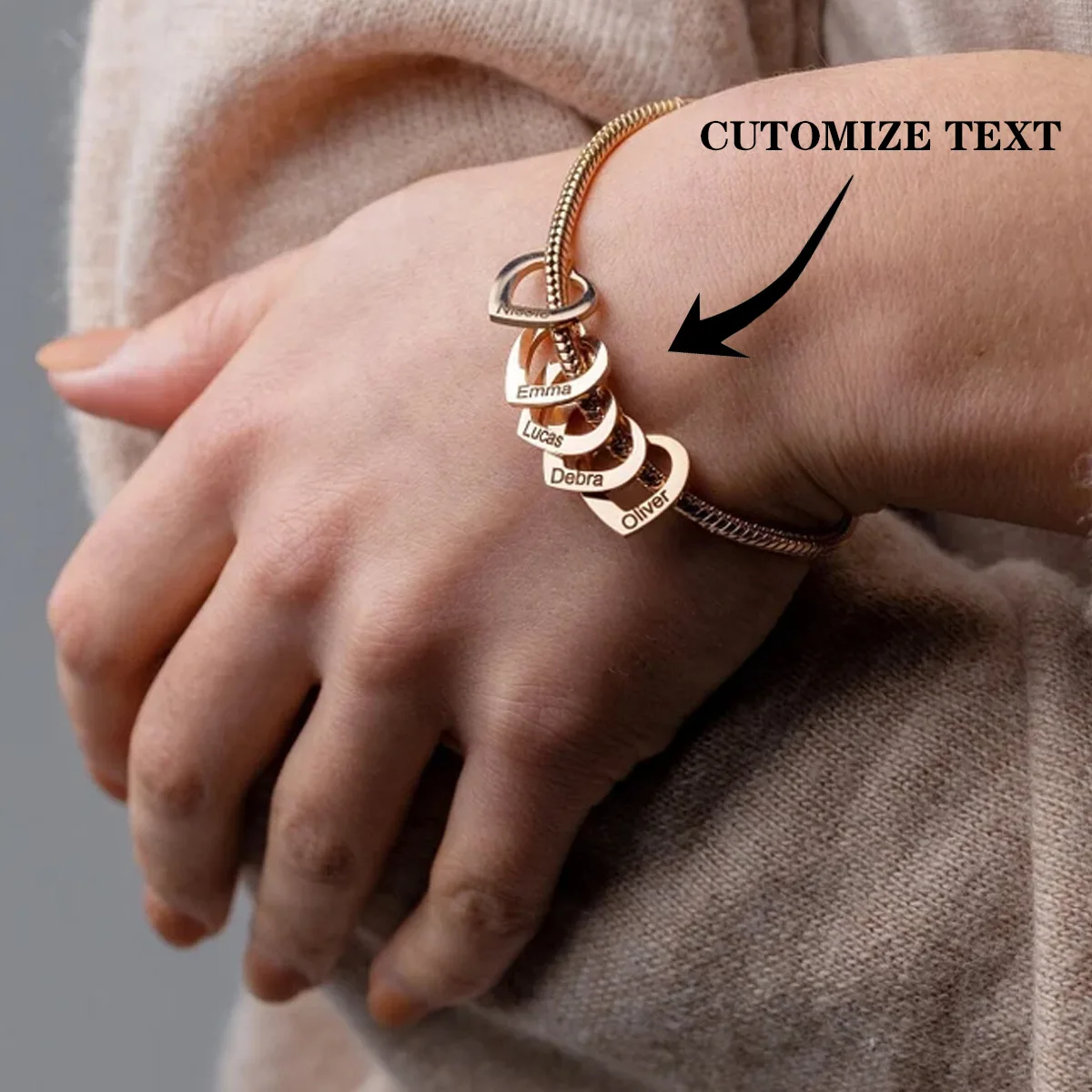 Custom Name Engraved Stainless Steel Heart Pendant Bracelet for Mother's Day Gift
Custom Name Engraved Stainless Steel Heart Pendant Bracelet for Mother's Day Gift