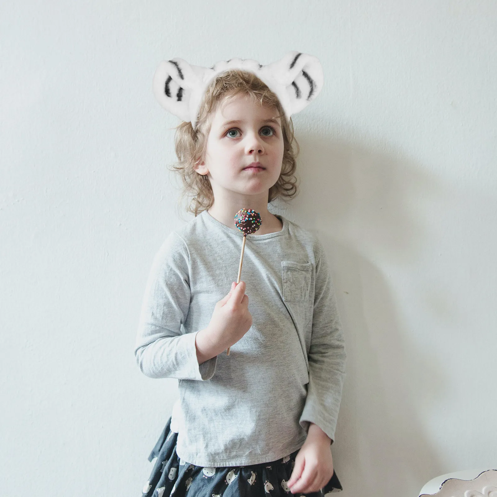 1 set Tiger Tail Cloth Animal Tails Kids Cosplay Headdress Animal Costume Set Party Supplies Ears Headband Decorative Props
1 set Tiger Tail Cloth Animal Tails Kids Cosplay Headdress Animal Costume Set Party Supplies Ears Headband Decorative Props