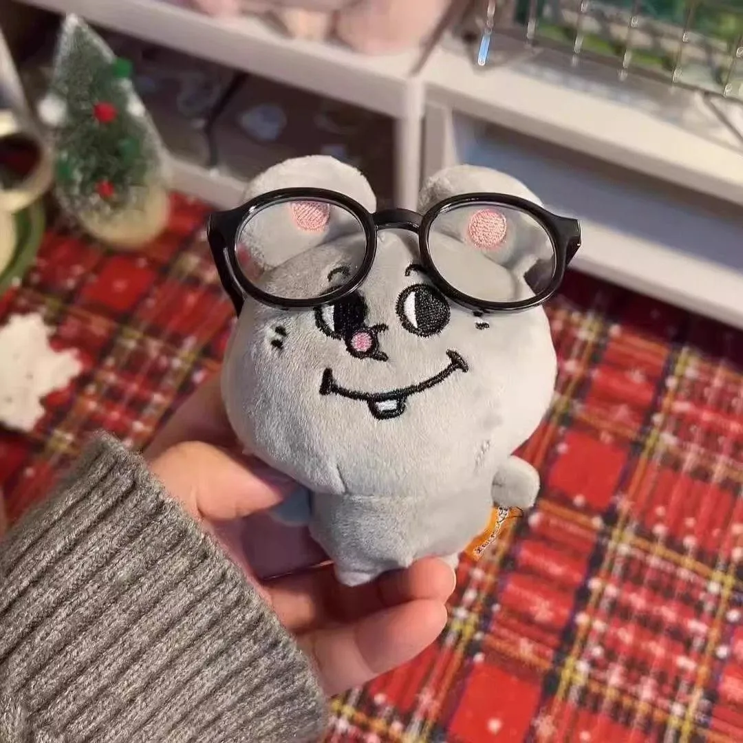 Милые куклы Plu Rat и большой крыс, детские игрушки Plu, подвески в виде сумки для книг, уродливые милые фигурки, мягкие игрушки
Милые куклы Plu Rat и большой крыс, детские игрушки Plu, подвески в виде сумки для книг, уродливые милые фигурки, мягкие игрушки