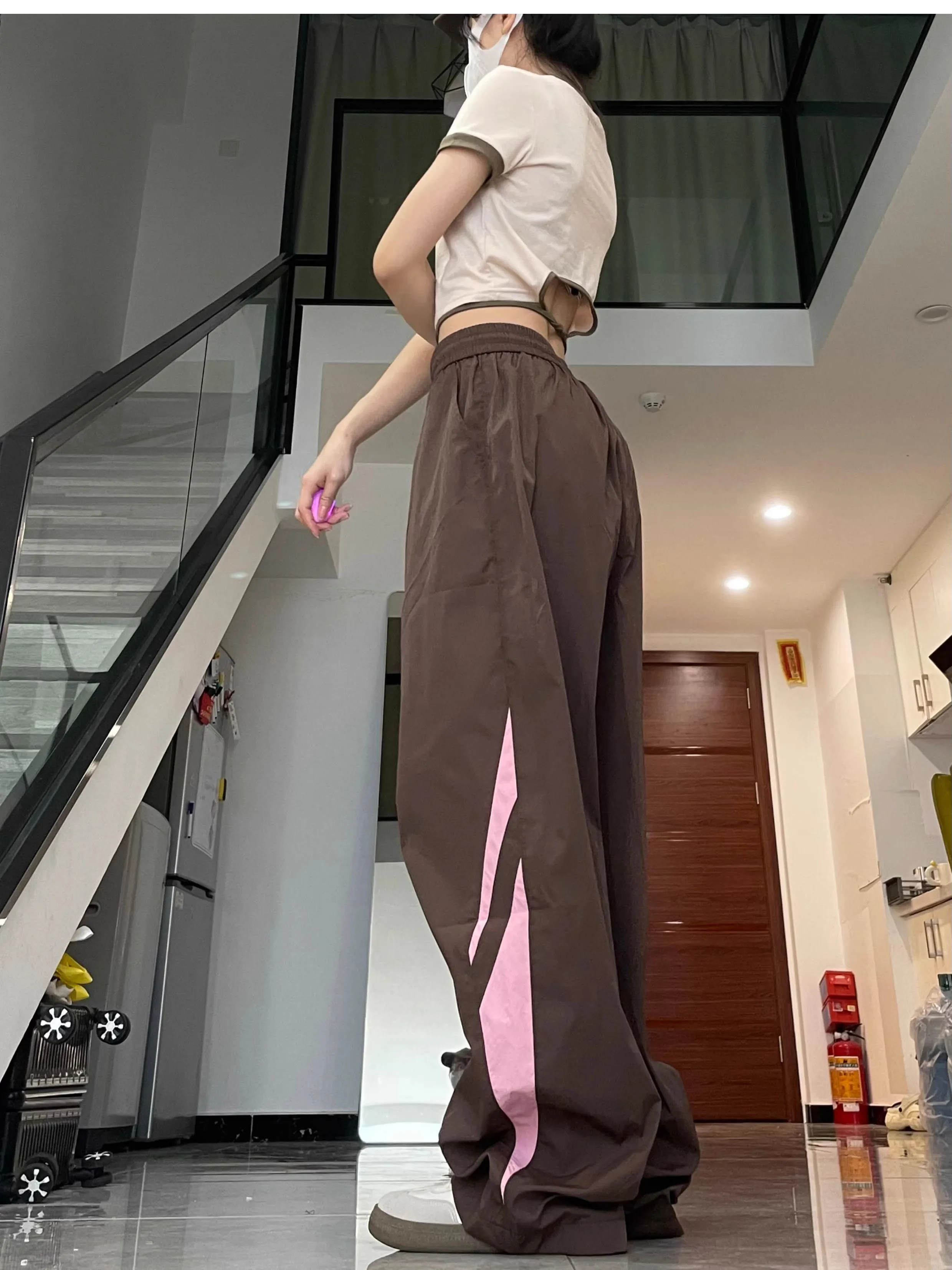 Dopamine new loose slimming straight leg pants with high waisted drawstring strap pocket work pants for children in summer 2024
Dopamine new loose slimming straight leg pants with high waisted drawstring strap pocket work pants for children in summer 2024