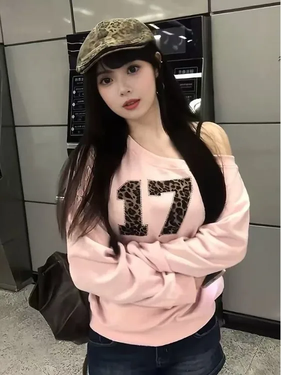 Ladies Loose Fit Leopard Print Digit Patchwork oulder Hoodie Korean Sle Long Sve Lazy Top Pink Autumn New Arrival
Ladies Loose Fit Leopard Print Digit Patchwork oulder Hoodie Korean Sle Long Sve Lazy Top Pink Autumn New Arrival