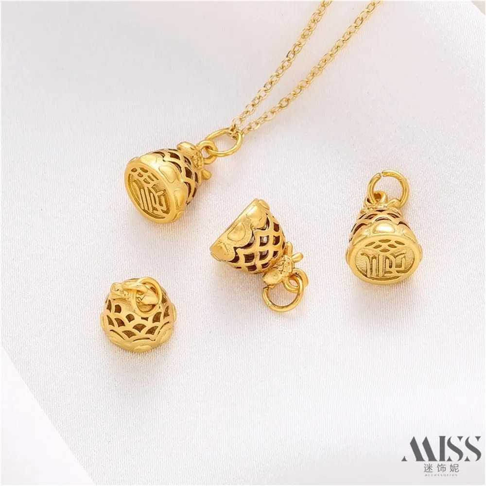 18K Gold Color Smooth Sailing Hollow Lotus Pod Pendant DIY Bracelet Necklace Pendant Hanging Jewelry Accessories
18K Gold Color Smooth Sailing Hollow Lotus Pod Pendant DIY Bracelet Necklace Pendant Hanging Jewelry Accessories