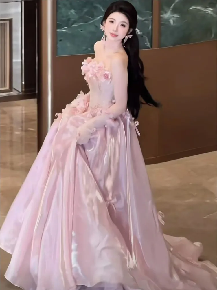 Pink strapless light luxury niche and sweet flower dress for student day banquet coming-of-age ceremony
Pink strapless light luxury niche and sweet flower dress for student day banquet coming-of-age ceremony