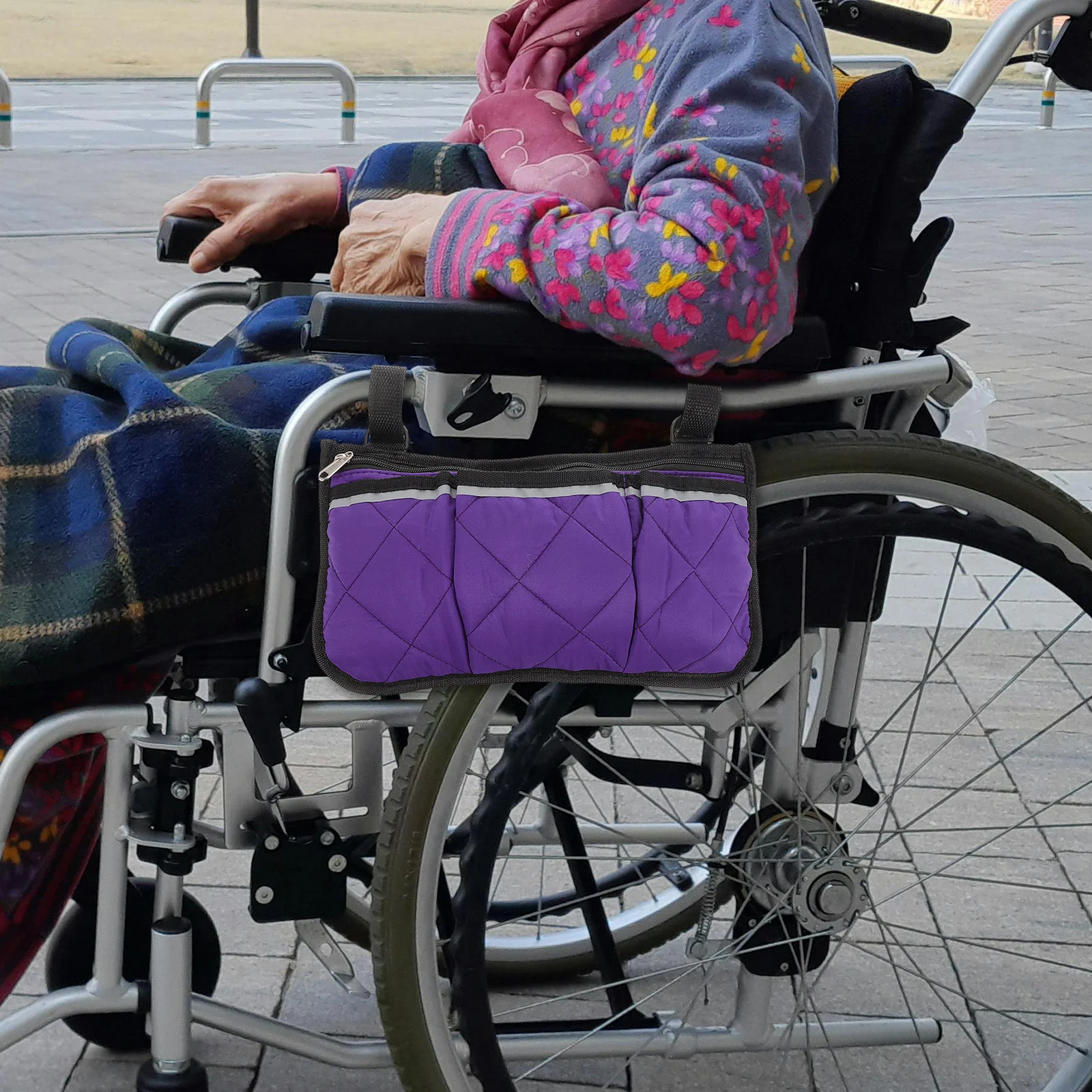 Wheelchair Side Bag Large Capacity Armrest Side Storage Pocket Multifunctional Organizer for Wheelchairs Strollers Walker
Wheelchair Side Bag Large Capacity Armrest Side Storage Pocket Multifunctional Organizer for Wheelchairs Strollers Walker