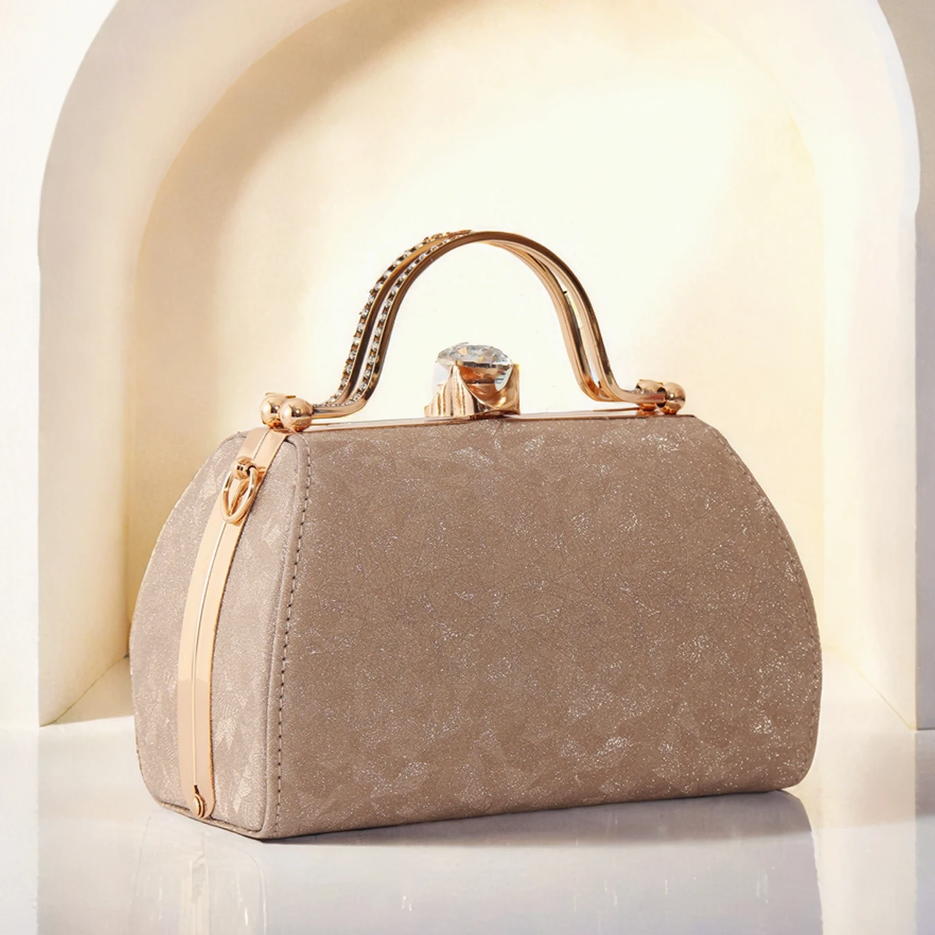 Luxury Women's Handbag,Elegant Wedding Evening Bag,Fashion Rhinestone Lock Clutch Bag,Party Shoulder Bag Crossbody Bag
Luxury Women's Handbag,Elegant Wedding Evening Bag,Fashion Rhinestone Lock Clutch Bag,Party Shoulder Bag Crossbody Bag