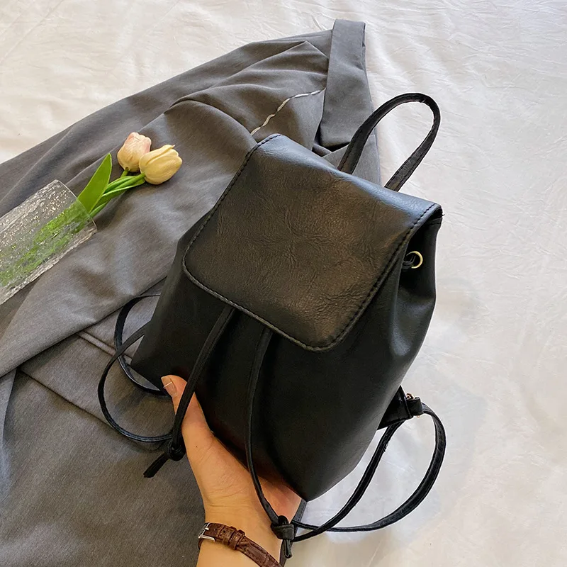 Fashion PU Leather Safty Backpack Woman Large Capacity Lightweight Women Backpack Girl Multi-Function Daypack Small Travel Bag
Fashion PU Leather Safty Backpack Woman Large Capacity Lightweight Women Backpack Girl Multi-Function Daypack Small Travel Bag