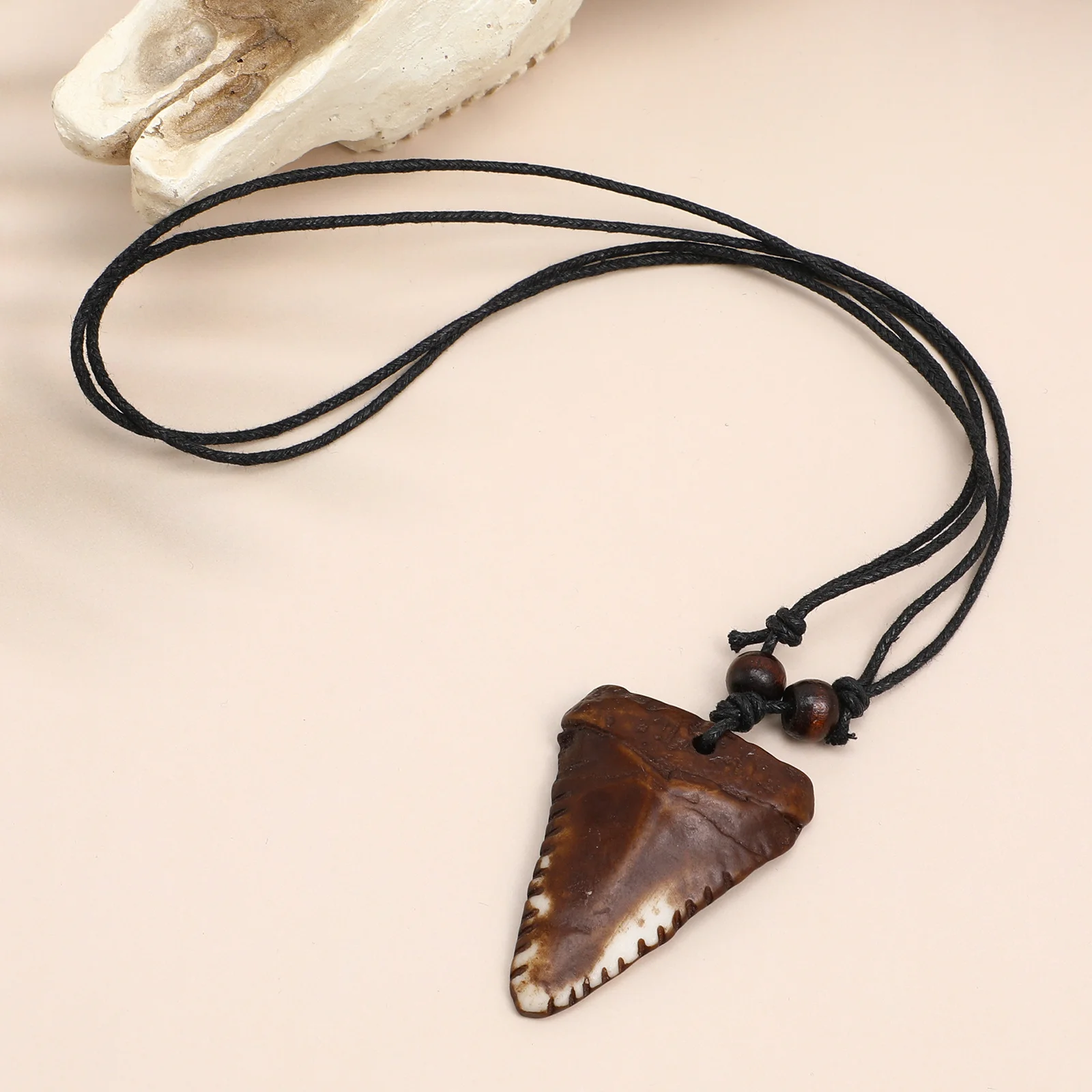 Men Necklace Vintage Shark Tooth Pendant Stylish Personalized Neck Chain Cool Beach Surfer Accessory Shark Tooth Necklace
Men Necklace Vintage Shark Tooth Pendant Stylish Personalized Neck Chain Cool Beach Surfer Accessory Shark Tooth Necklace