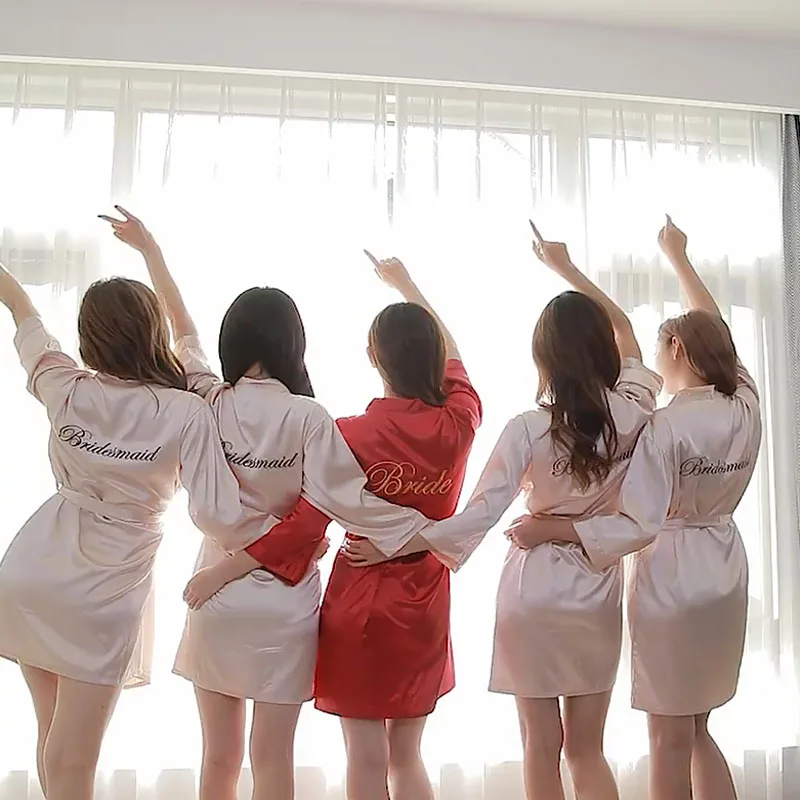 High-grade sense bride bridesmaid's morning gown wedding birthday best friend party pajamas party embroidered word red nightgown
High-grade sense bride bridesmaid's morning gown wedding birthday best friend party pajamas party embroidered word red nightgown