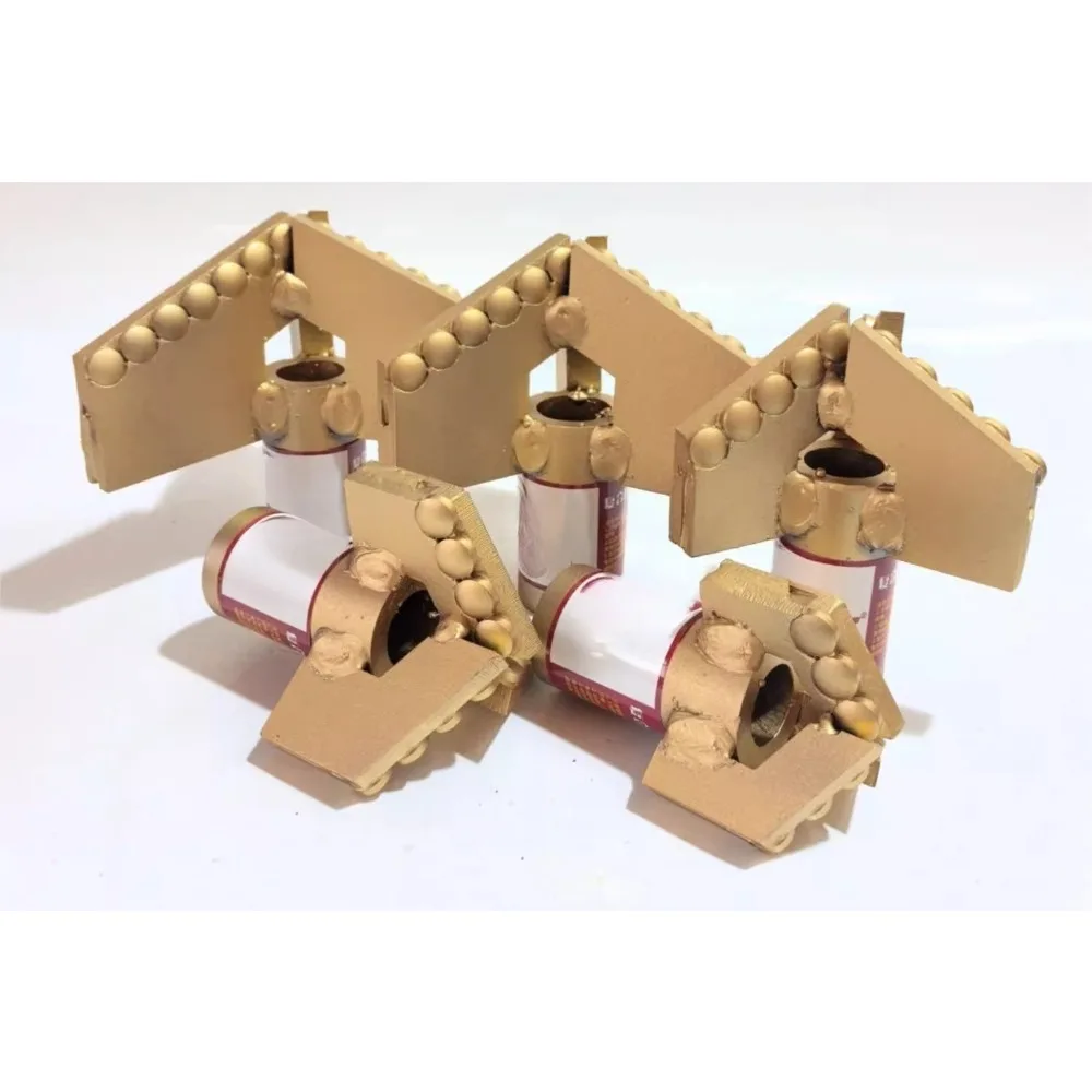 Water drilling special soil and stone crossing drilling through drilling super hard diamond drill bit
Water drilling special soil and stone crossing drilling through drilling super hard diamond drill bit