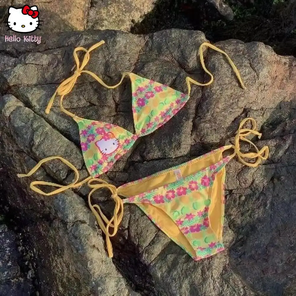 2 шт. Y2K Hello Kitty Sanrio аниме сексуальные горячие девушки Kitty ремешок нижнее белье бюстгальтер женский бикини купальник костюм трусики пляж приморский спа
2 шт. Y2K Hello Kitty Sanrio аниме сексуальные горячие девушки Kitty ремешок нижнее белье бюстгальтер женский бикини купальник костюм трусики пляж приморский спа