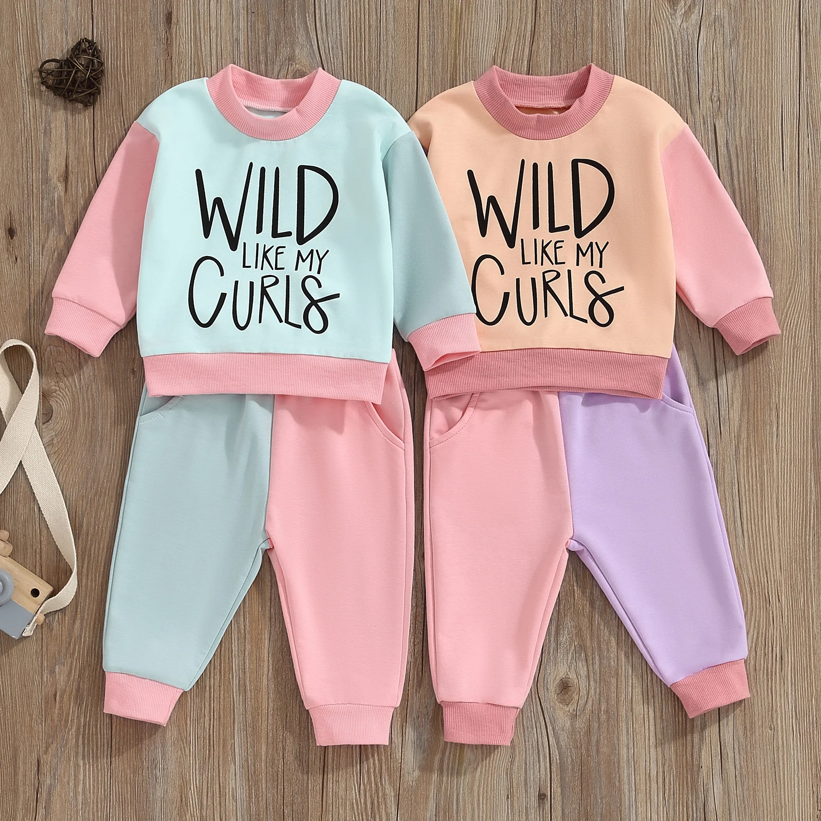 1-6Y Little Girl Contrast Color Outfit Letter Print Mock Neck Long Sleeve Sweatshirt Elastic Waist Pants 2 Piece Tracksuits Set
1-6Y Little Girl Contrast Color Outfit Letter Print Mock Neck Long Sleeve Sweatshirt Elastic Waist Pants 2 Piece Tracksuits Set