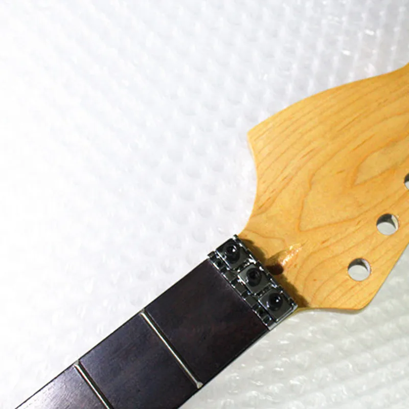 Disado 24 Frets Big Reverse Headstock Maple Electric Guitar Neck Rosewood Fretboard Inlay Dots Glossy Paint Guitar Accessories
Disado 24 Frets Big Reverse Headstock Maple Electric Guitar Neck Rosewood Fretboard Inlay Dots Glossy Paint Guitar Accessories
