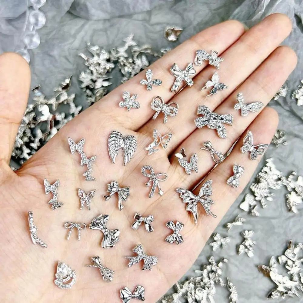 Mixed 3D Silver Alloy Y2K Bow Nail Charms Punk Multi Style Butterfly Wing Nail Art Decoration Hair Clip Cream Glue Accessories
Mixed 3D Silver Alloy Y2K Bow Nail Charms Punk Multi Style Butterfly Wing Nail Art Decoration Hair Clip Cream Glue Accessories