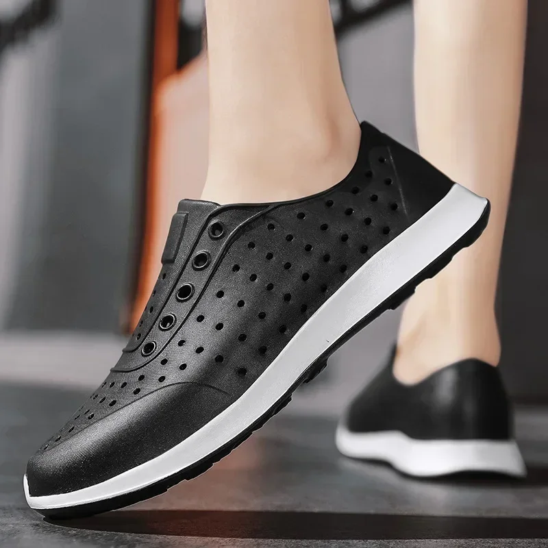 Men Solid Color Unisex Perforated Slip on Sandals Round Toe Shoes Anti Slip Waterproof Outdoor Thick Soft Flat Shoes Breathable
Men Solid Color Unisex Perforated Slip on Sandals Round Toe Shoes Anti Slip Waterproof Outdoor Thick Soft Flat Shoes Breathable