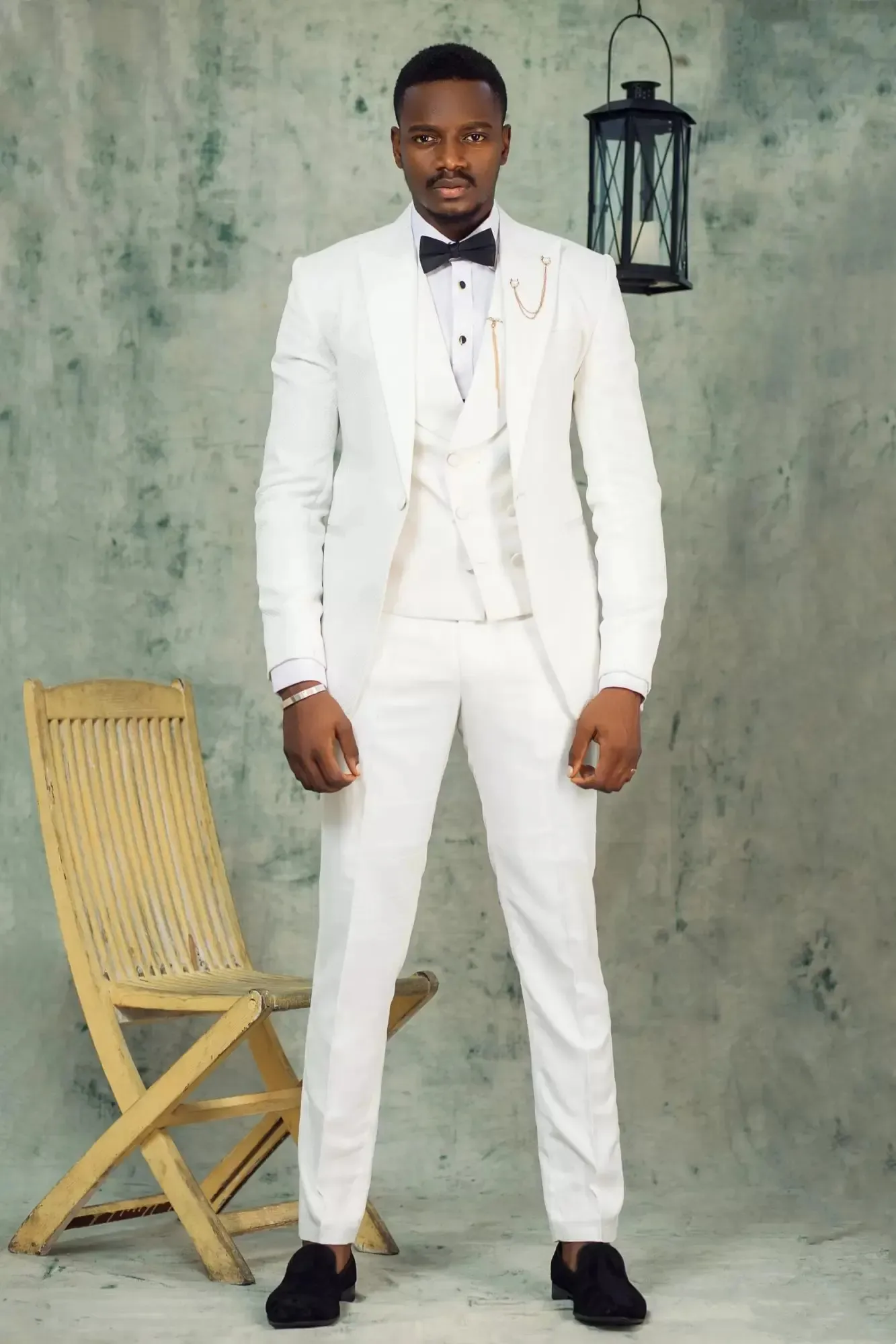 White Men Suits 3 Pieces Blazer Vest Pants One Button Wide LpaelBusiness Modern Men's Tuxedo Wedding Formal Work Causal Tailored
White Men Suits 3 Pieces Blazer Vest Pants One Button Wide LpaelBusiness Modern Men's Tuxedo Wedding Formal Work Causal Tailored