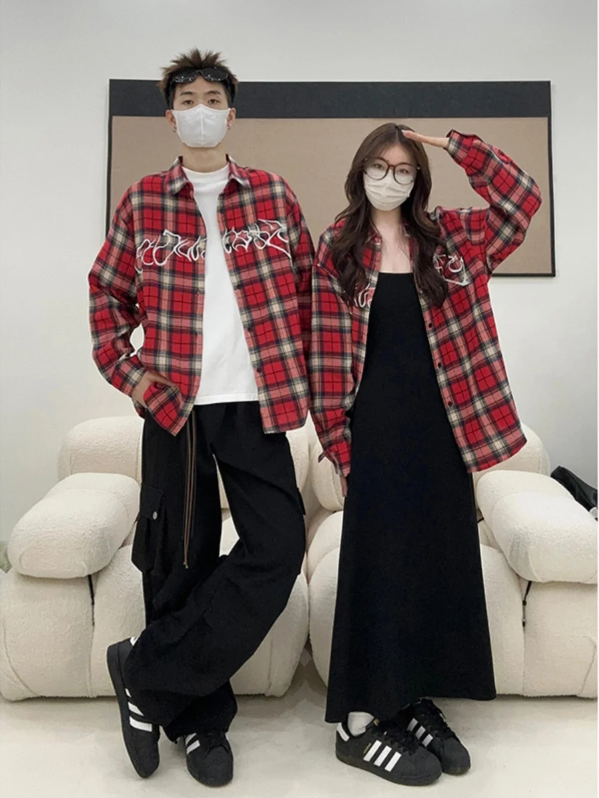 Red Letter Embroidery Plaid Long Sve irt Spring Autumn Sle Youthful College Trendy Haome Couple Outerwear
Red Letter Embroidery Plaid Long Sve irt Spring Autumn Sle Youthful College Trendy Haome Couple Outerwear
