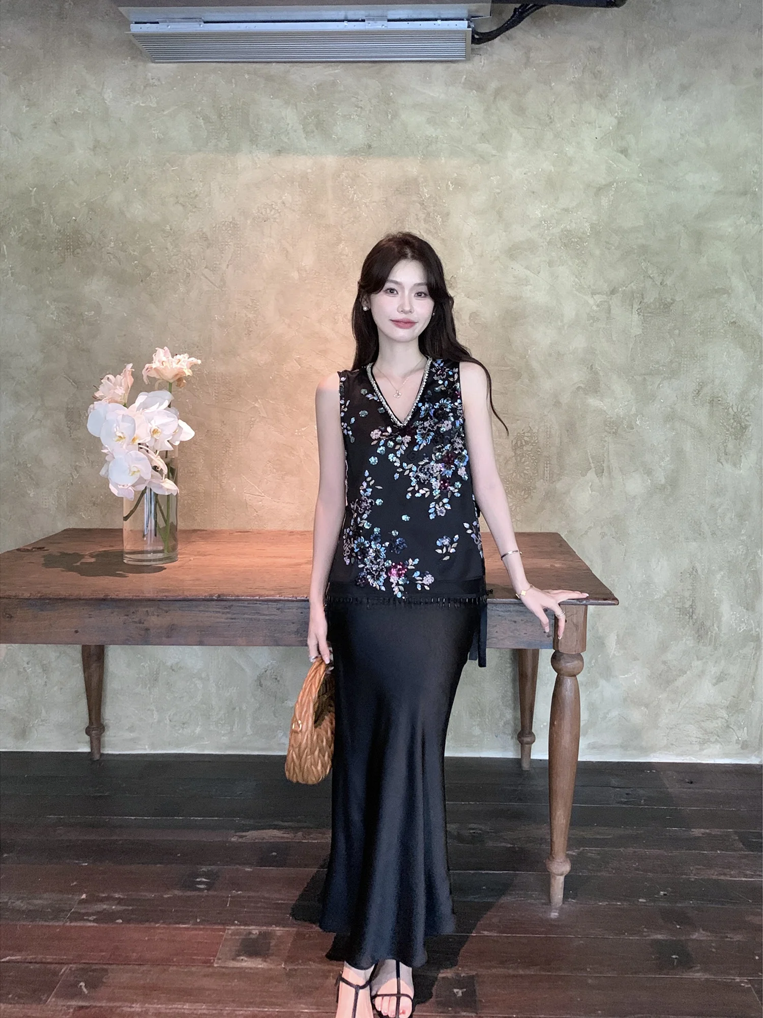 Syeee Evening Mountain Heavy Work Sequin Women's Vest Summer Embroidery Luxury Fringe V-ne Top Glittering Sparkling Faion
Syeee Evening Mountain Heavy Work Sequin Women's Vest Summer Embroidery Luxury Fringe V-ne Top Glittering Sparkling Faion