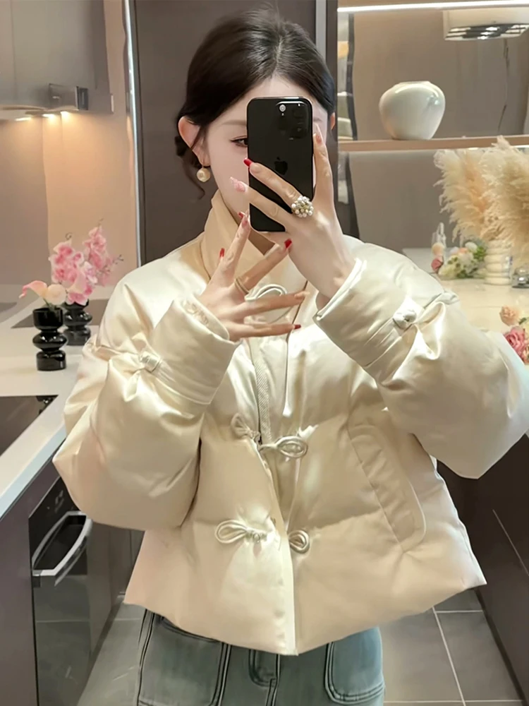 New Chinese Style Short Women's down Jacket Winter Fashionable Cotton Coat Outerwear Female Small Size National Spirit
New Chinese Style Short Women's down Jacket Winter Fashionable Cotton Coat Outerwear Female Small Size National Spirit