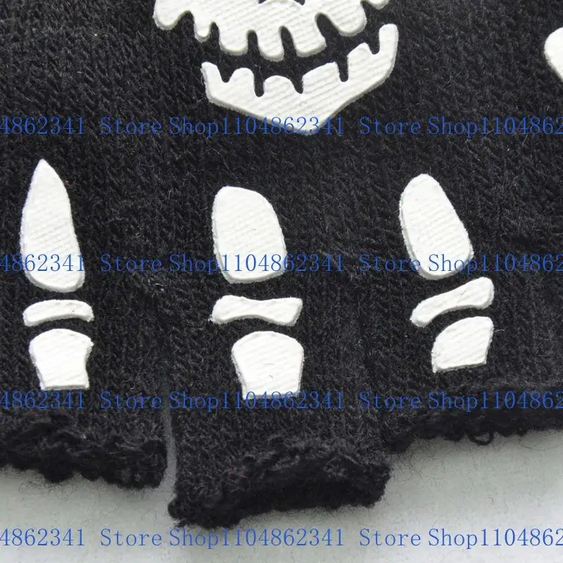 5asd Toddler Kids Halloween Cosplay Skeleton Skull Half Finger Gloves Glow Luminous Fingerless Winter Mittens
5asd Toddler Kids Halloween Cosplay Skeleton Skull Half Finger Gloves Glow Luminous Fingerless Winter Mittens