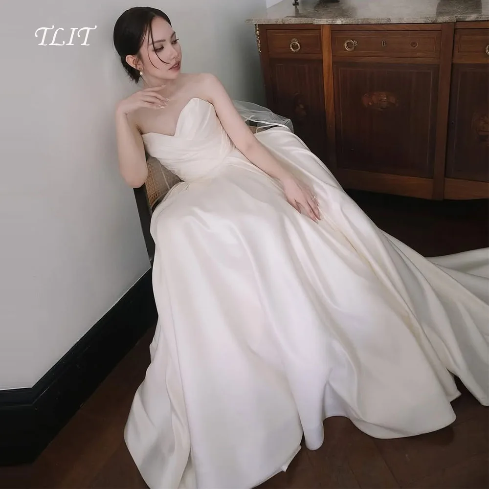 TLIT Simple Ivory Silk Satin A-Line Wedding Dresses Customized Criss-Cross Bridal Gowns Korea Wedding Dresses Photos Shoot
TLIT Simple Ivory Silk Satin A-Line Wedding Dresses Customized Criss-Cross Bridal Gowns Korea Wedding Dresses Photos Shoot