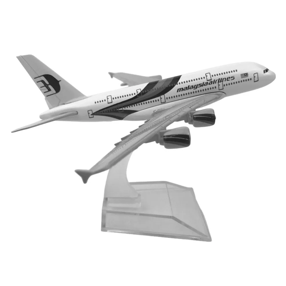 High Quality 16cm Brazil Air GOL Airlines 1/246 Scale Alloy Alloy Airplane Model 10 Styles Plane Aircraft Diecast
High Quality 16cm Brazil Air GOL Airlines 1/246 Scale Alloy Alloy Airplane Model 10 Styles Plane Aircraft Diecast