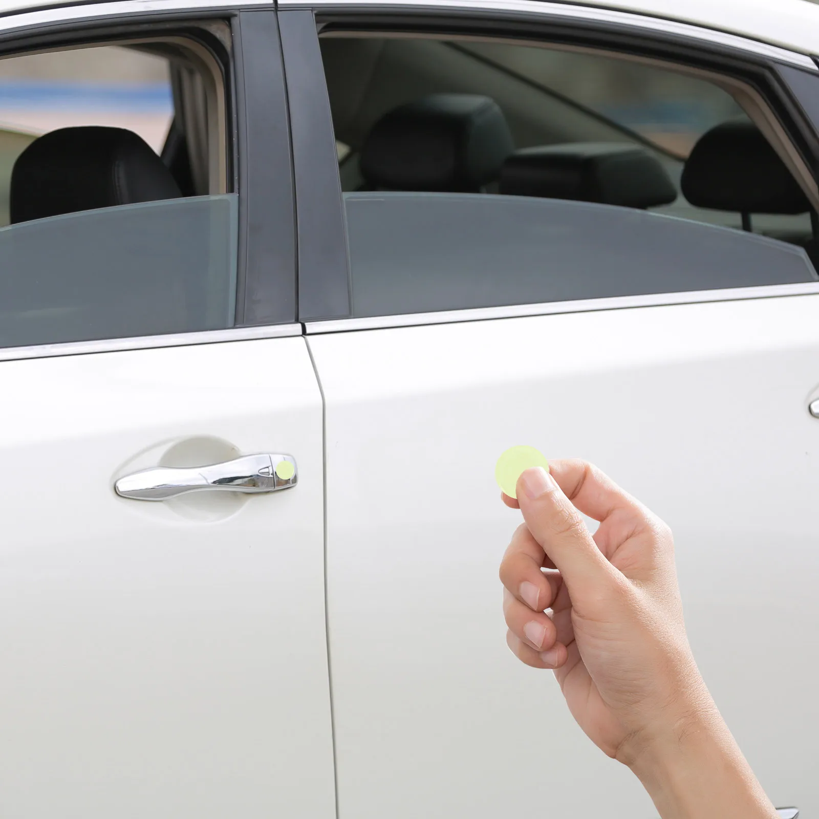 4pcs Night Glow Car Sticker Universal Keyhole Decal Door Lock Protector Clear Fluorescence Color Durable Material Waterproof
4pcs Night Glow Car Sticker Universal Keyhole Decal Door Lock Protector Clear Fluorescence Color Durable Material Waterproof