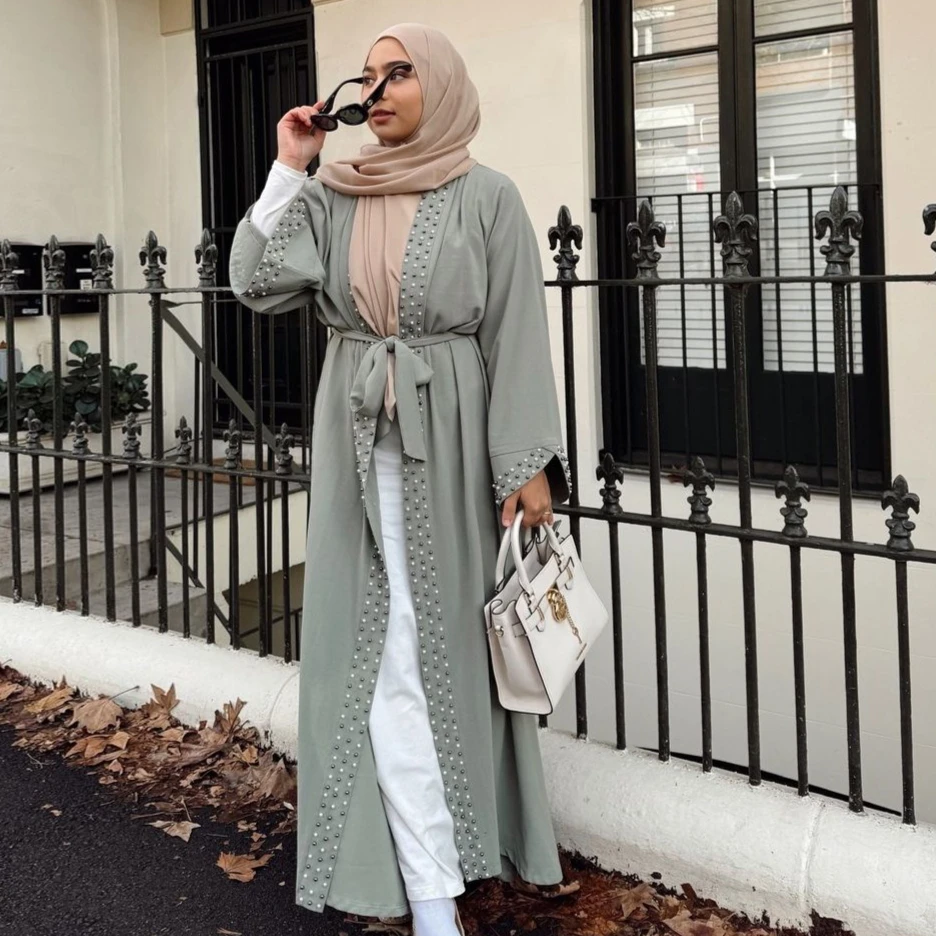 Элегантное женское платье-абайя для Ид с бисером и шнуровкой, кардиган для Рамадана, джалабия из Дубая, длинный арабский халат для вечеринок, марокканский кафтан
Элегантное женское платье-абайя для Ид с бисером и шнуровкой, кардиган для Рамадана, джалабия из Дубая, длинный арабский халат для вечеринок, марокканский кафтан