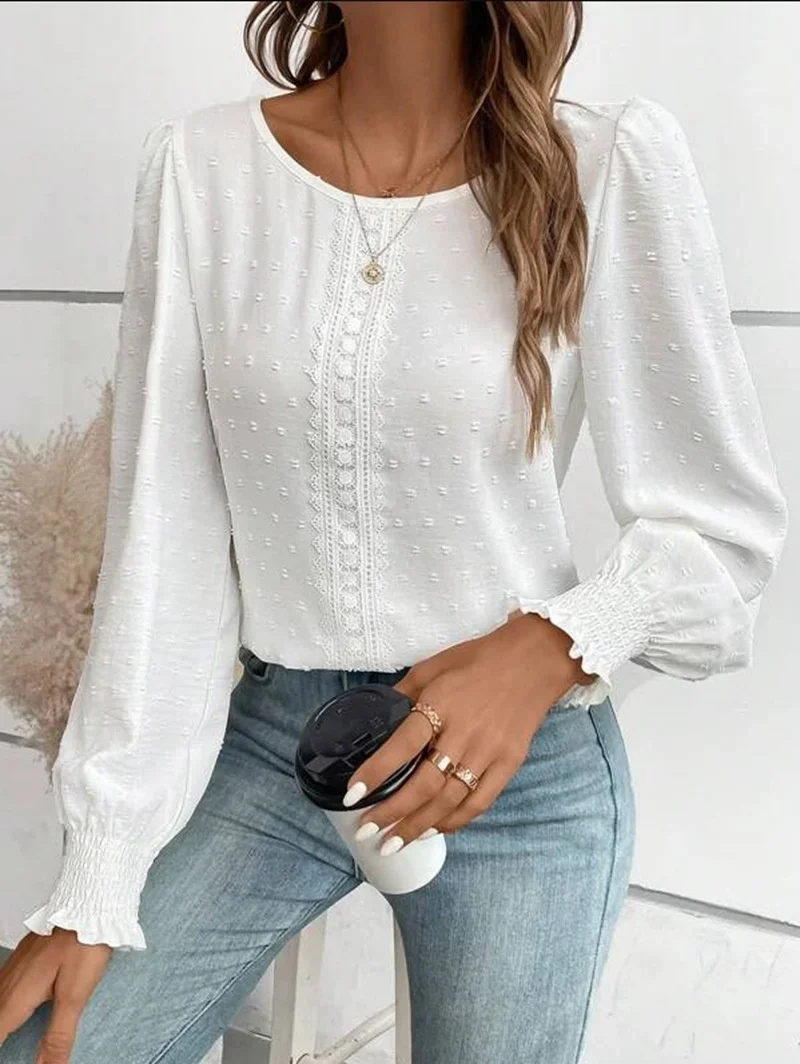Women Middle Lace Decoration Shirt Elegant Pleated Lantern Sleeve O Neck Pullover Blouse Spring Autumn Daily Casual Female Tops
Women Middle Lace Decoration Shirt Elegant Pleated Lantern Sleeve O Neck Pullover Blouse Spring Autumn Daily Casual Female Tops