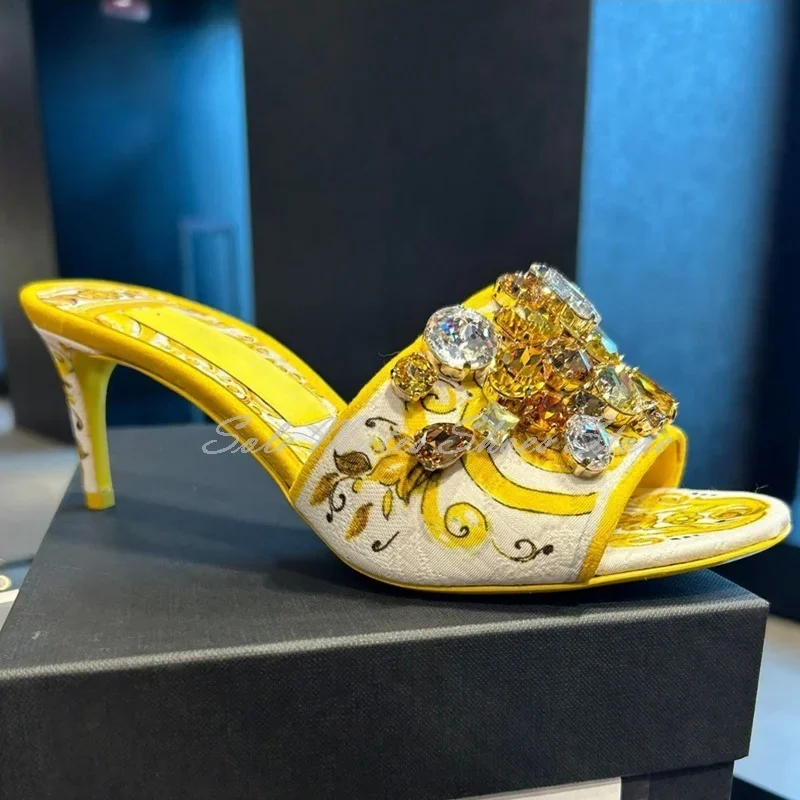 Women's Luxury Rhinestone High Heel Slippers Mixed Colors Retro Print Lady Sandals Handmade Yellow Cowhide Party Dress Shoes 
Women's Luxury Rhinestone High Heel Slippers Mixed Colors Retro Print Lady Sandals Handmade Yellow Cowhide Party Dress Shoes
