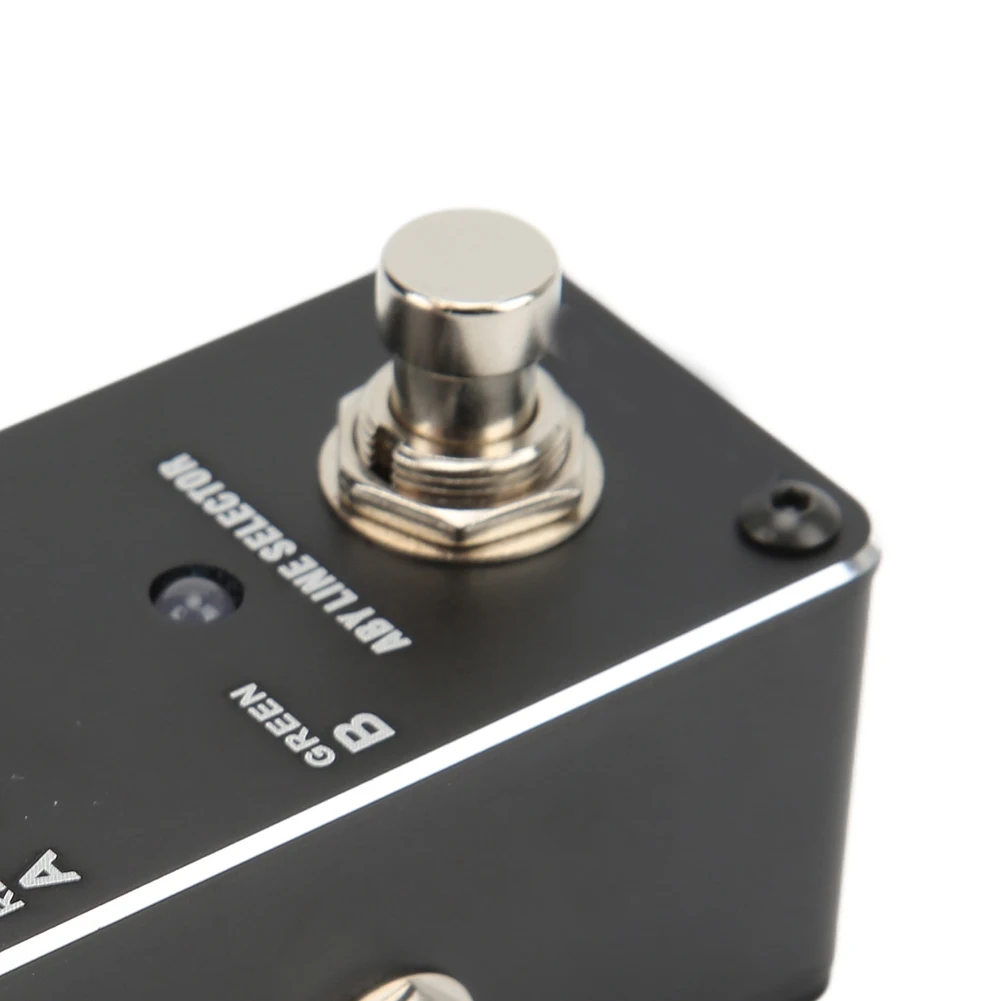 1pc ALR-3 Signal Switcher For Guitar Effect Pedal Metal Foot Controller A B Channel Selector Clear Tone Compact Design Tool
1pc ALR-3 Signal Switcher For Guitar Effect Pedal Metal Foot Controller A B Channel Selector Clear Tone Compact Design Tool