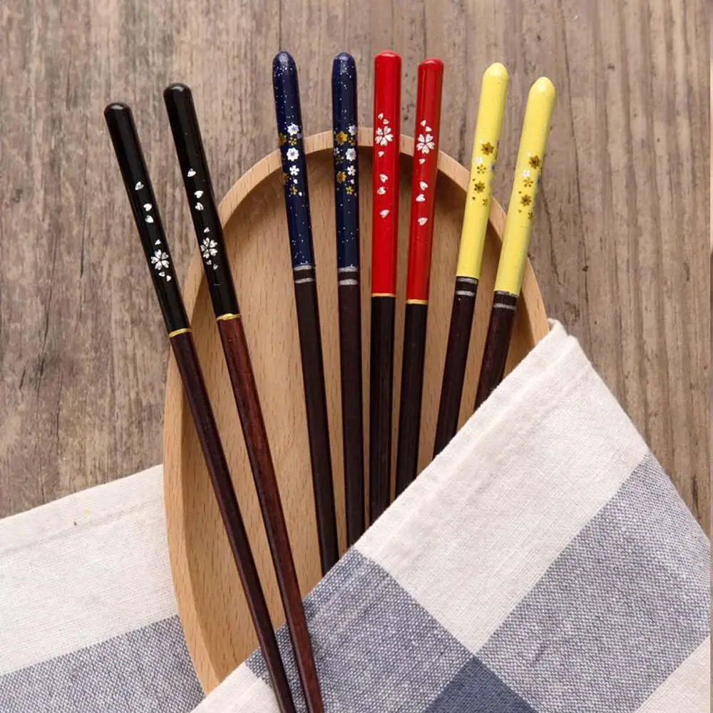 High-quality Creative Japanese Wood Kitchen Tools Cherry Pattern Home Tableware Dinnerware Wooden Chopsticks Sushi Chopsticks
High-quality Creative Japanese Wood Kitchen Tools Cherry Pattern Home Tableware Dinnerware Wooden Chopsticks Sushi Chopsticks
