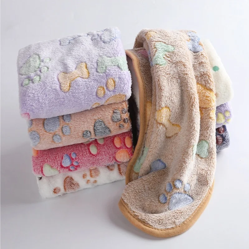 Soft Pet Puppy Blanket High Quality Flannel Dog Sleeping Blanket Paw Print Pattern Cartoon Pet Warm Comfortable Blanket Cat Mat
Soft Pet Puppy Blanket High Quality Flannel Dog Sleeping Blanket Paw Print Pattern Cartoon Pet Warm Comfortable Blanket Cat Mat
