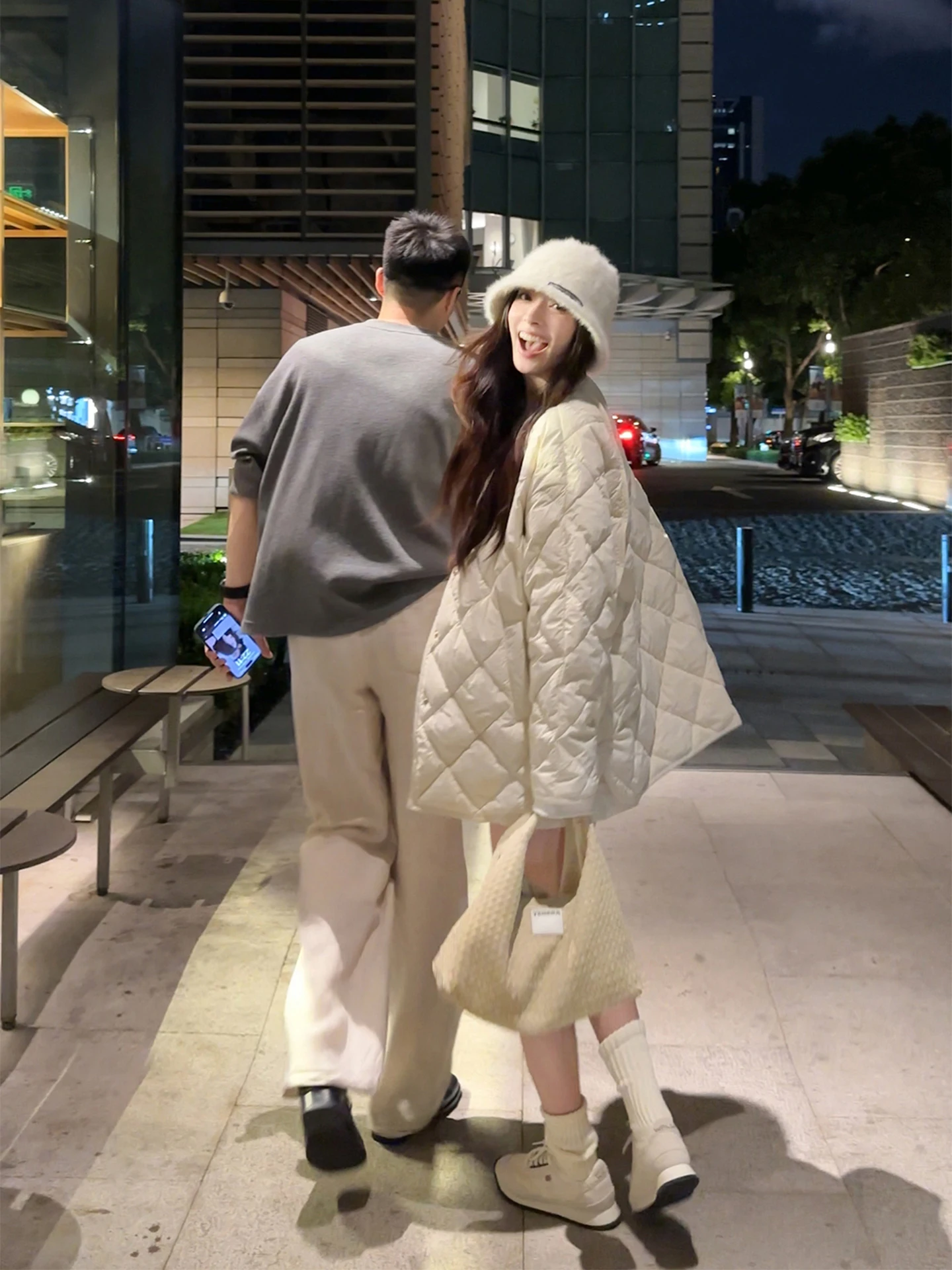 Aboutpoem High Densi Du down Puffer Jaet And f Skirt Women's Casual Sle Warm Nylon Coat with Rhombus Pattern
Aboutpoem High Densi Du down Puffer Jaet And f Skirt Women's Casual Sle Warm Nylon Coat with Rhombus Pattern