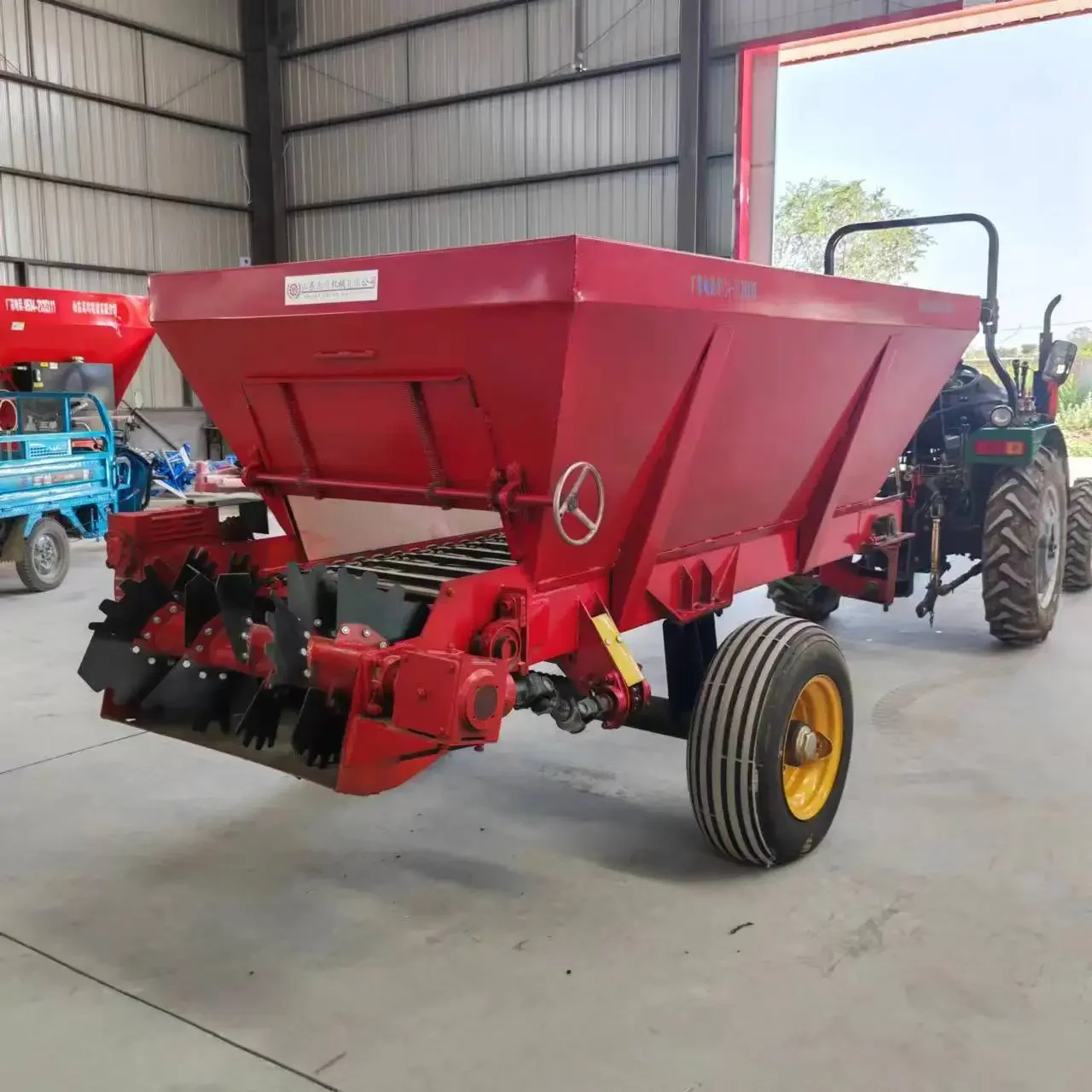 【Hot】Tractor Fer-tilizer Spreader
【Hot】Tractor Fer-tilizer Spreader