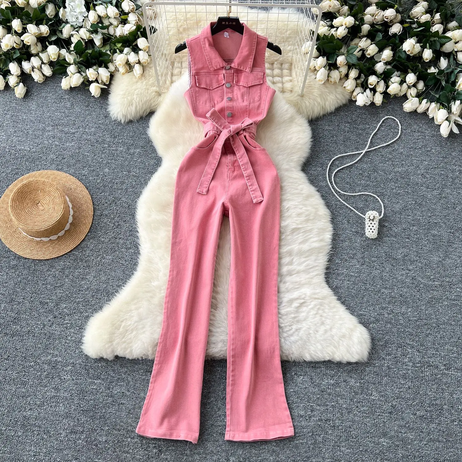 Retro Woman Strap Up Waist Slimming Metal Buckles Single Breasted Denim Jumpsuit Belted Jeans Overalls Pockets Cowboy Rompers
Retro Woman Strap Up Waist Slimming Metal Buckles Single Breasted Denim Jumpsuit Belted Jeans Overalls Pockets Cowboy Rompers