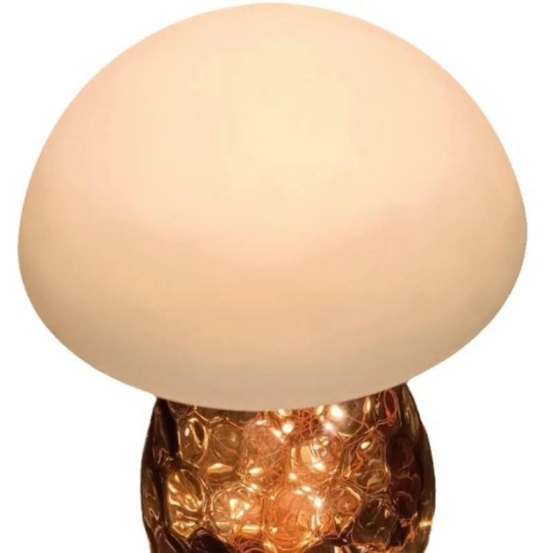 New table lamp, desk bedside simple wind decorative table lamp LED creative desktop glass table lamp
New table lamp, desk bedside simple wind decorative table lamp LED creative desktop glass table lamp