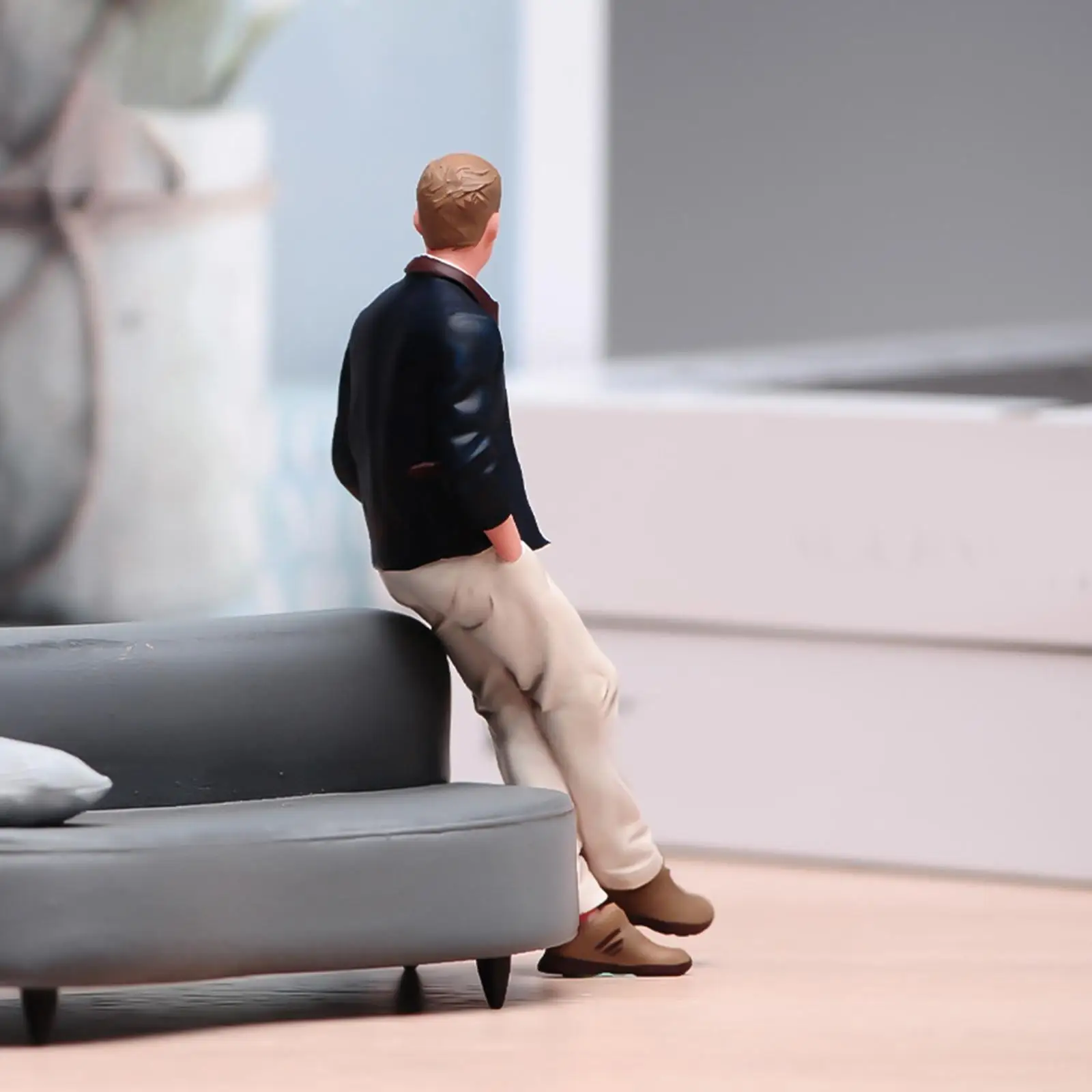 1/24 Man Figure Realistic Miniature Diorama Accessory Miniature Resin Figurine Micro Photography Accessory for Birthday Gift
1/24 Man Figure Realistic Miniature Diorama Accessory Miniature Resin Figurine Micro Photography Accessory for Birthday Gift