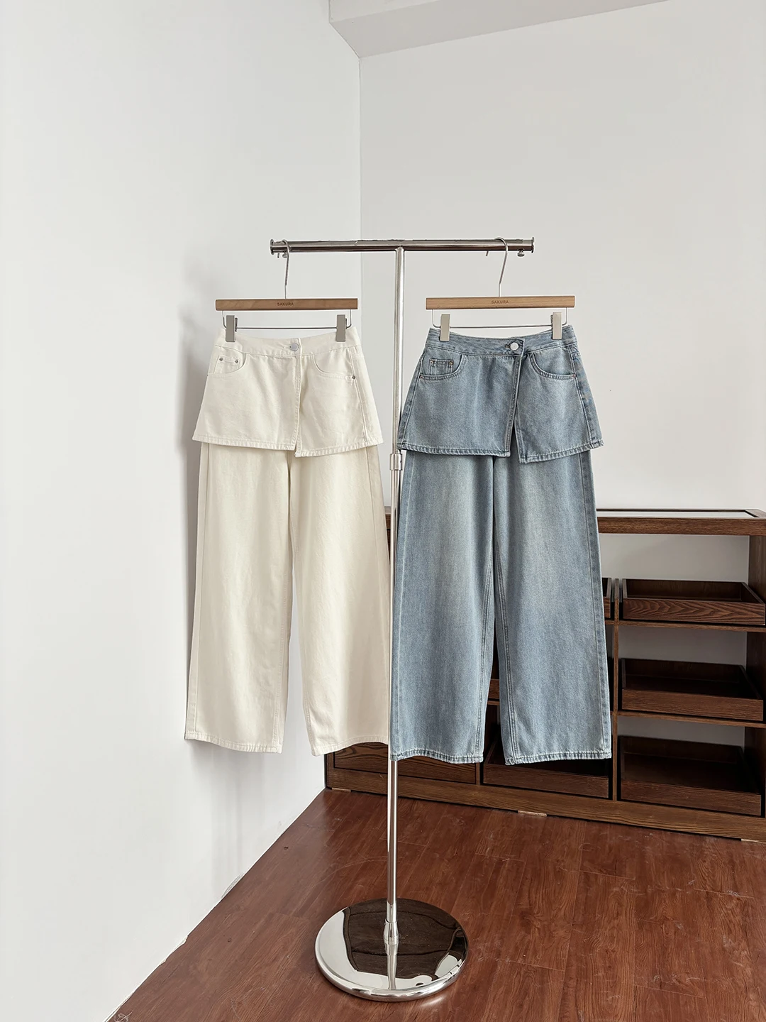 Elegant High Waist Wide Leg Jeans Women's Loose Fit Summer 2026 Straight Cut Pants Korean Style Slimming Long Trousers
Elegant High Waist Wide Leg Jeans Women's Loose Fit Summer 2026 Straight Cut Pants Korean Style Slimming Long Trousers