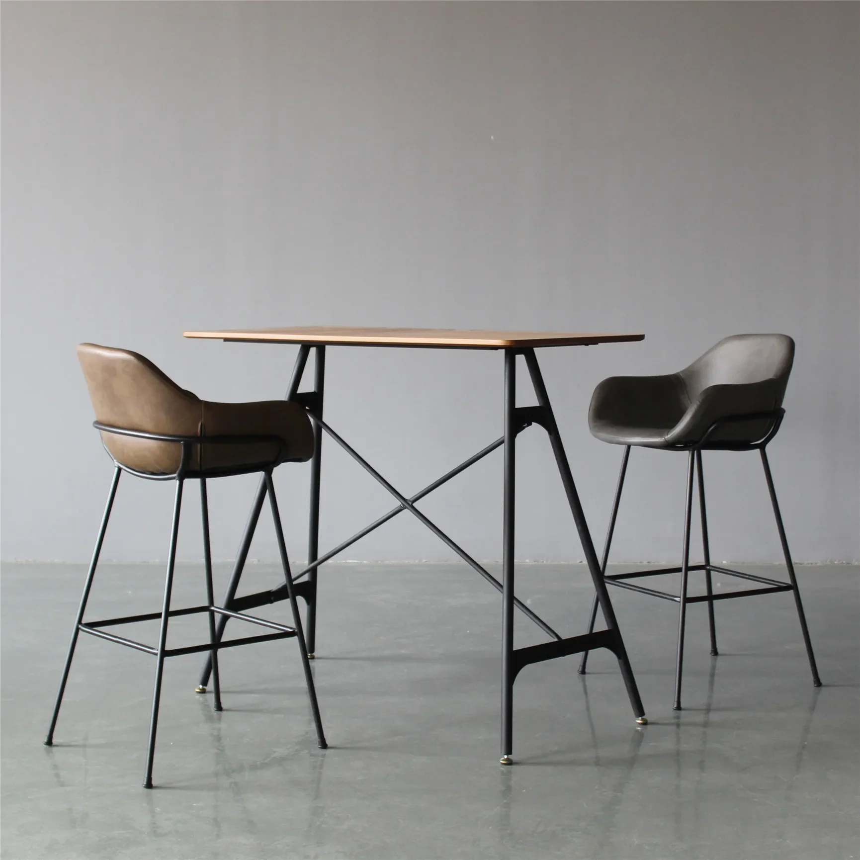 Home Nordic Bar Stool Personalized Bar Chair Iron Home Retro High Stool Backrest Light Luxury Bar Chair High Chair
Home Nordic Bar Stool Personalized Bar Chair Iron Home Retro High Stool Backrest Light Luxury Bar Chair High Chair