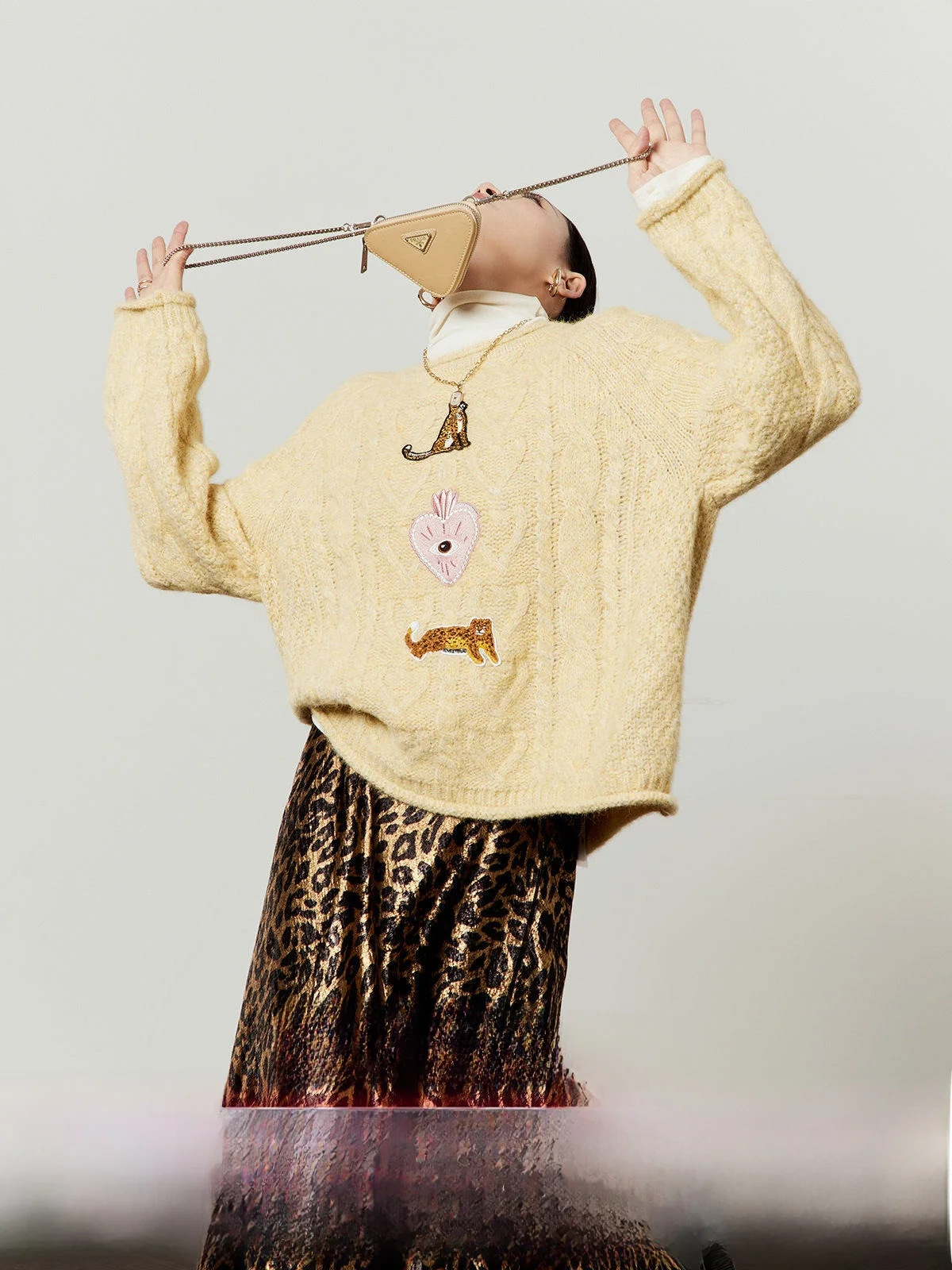 Yellow Embroidered Casual round Ne Knitted Sweater Women's Loose Fit Vintage Sle Long Sve Top for Autumn Season
Yellow Embroidered Casual round Ne Knitted Sweater Women's Loose Fit Vintage Sle Long Sve Top for Autumn Season