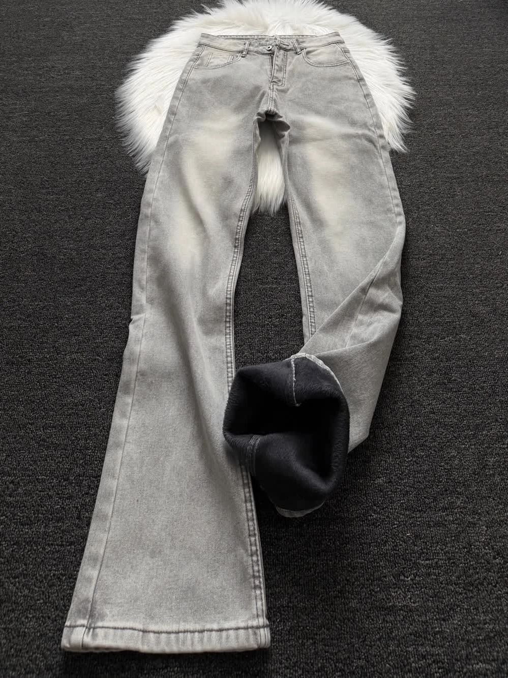 Мужские зимние джинсы Cleanfit: эластичные расклешенные брюки в американском ретро-стиле, прямые, свободного кроя
Мужские зимние джинсы Cleanfit: эластичные расклешенные брюки в американском ретро-стиле, прямые, свободного кроя