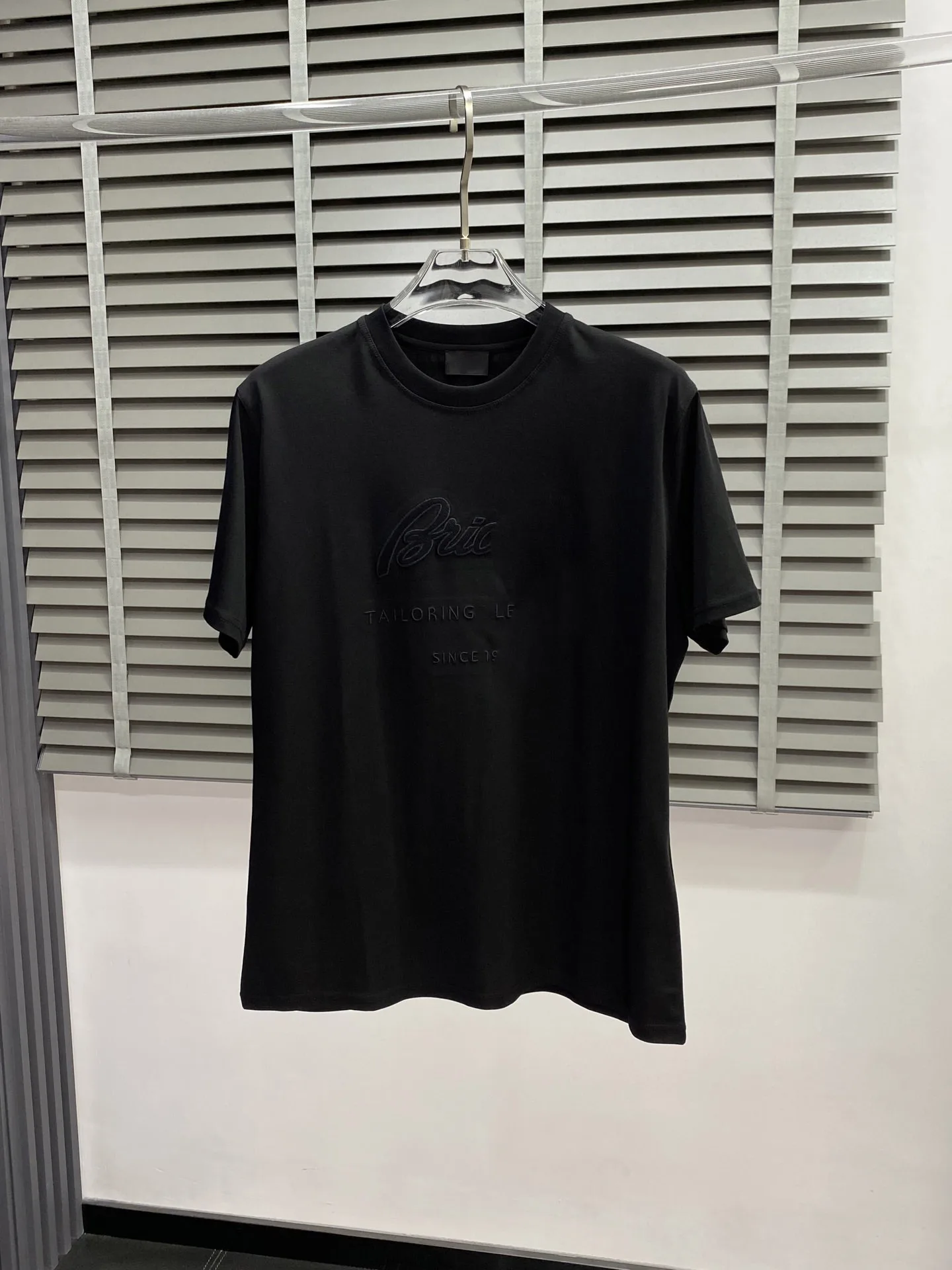5DIKU 2025 Spring And Summer New Men's Short-sleeved T-shirt, Warm Texture, Soft And Delicate Touch M-2XL
5DIKU 2025 Spring And Summer New Men's Short-sleeved T-shirt, Warm Texture, Soft And Delicate Touch M-2XL