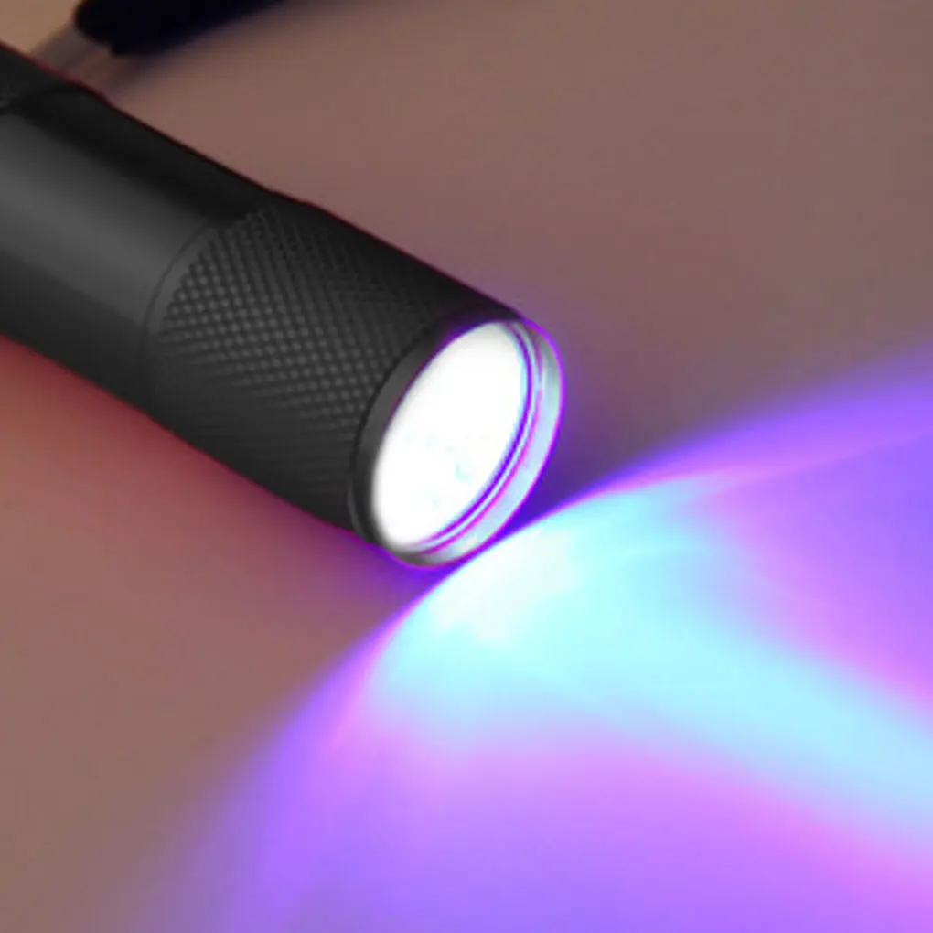 Multifunctional LED Ultraviolet LED Flashlight High Brightness For Various Applications LED Torch
Multifunctional LED Ultraviolet LED Flashlight High Brightness For Various Applications LED Torch